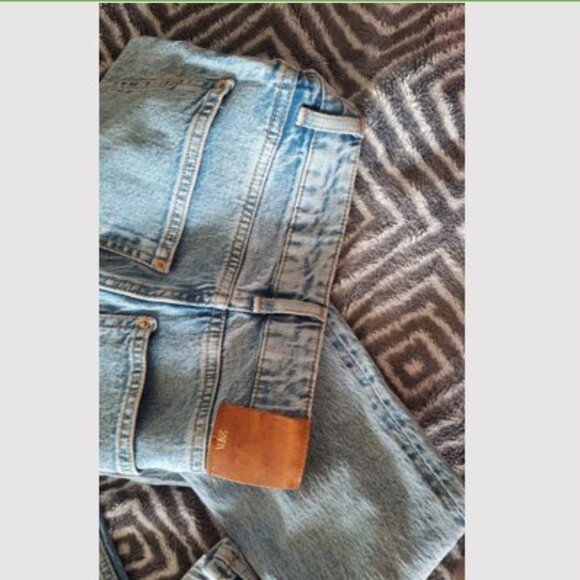 ZARA Women's High Waist Mom Fit Jeans, Size US 2 (EUR 34), Light Wash Denim - Picture 6 of 9